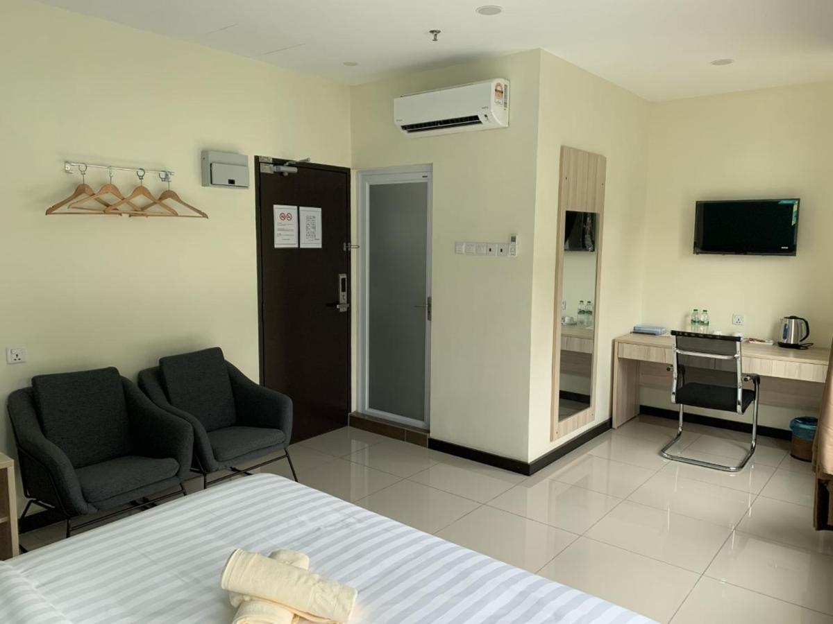 M Quality Hotel กัวมูสัง ภายนอก รูปภาพ